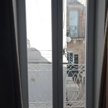 Casavacanze Chiesa Madre דירה *