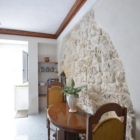 Casavacanze Chiesa Madre דירה